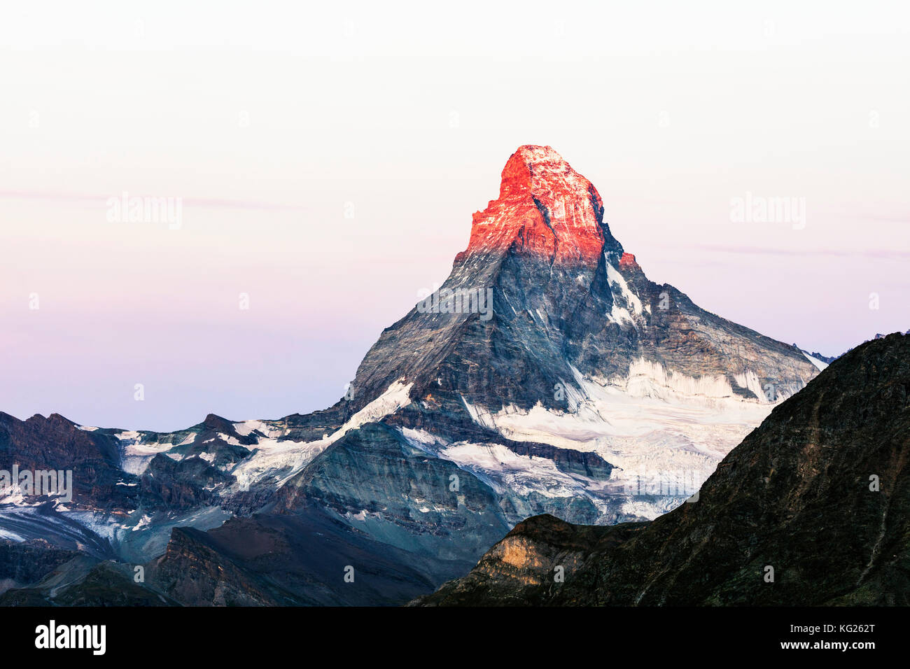 Il Cervino, 4478m, all'alba, Zermatt, Vallese, alpi svizzere, Svizzera, Europa Foto Stock