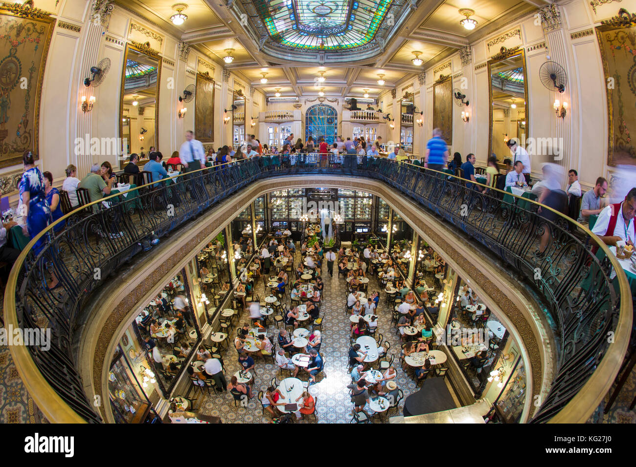 Confeitaria Colombo, architettura art nouveau all'interno del tradizionale pasticceria e ristorante nel centro di Rio de janeiro, Brasile, Sud America Foto Stock