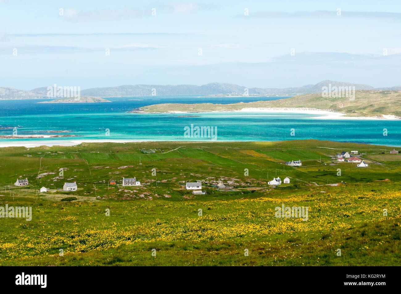 Vista dal nord dell'Isle of Barra nelle Ebridi Esterne verso Eriskay. Foto Stock
