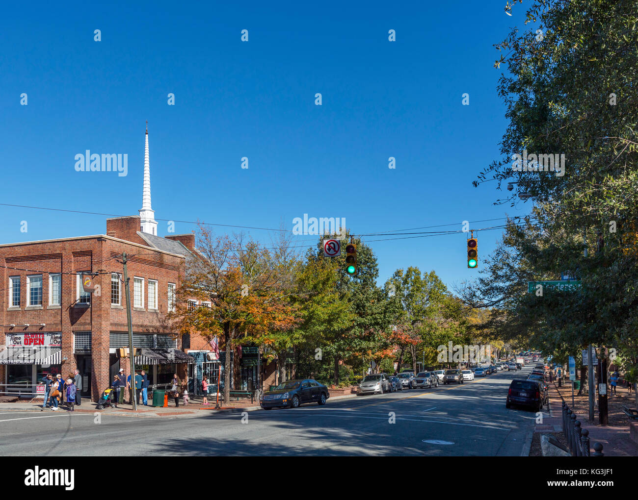 E Franklin Street nel centro di Chapel Hill, North Carolina, STATI UNITI D'AMERICA Foto Stock