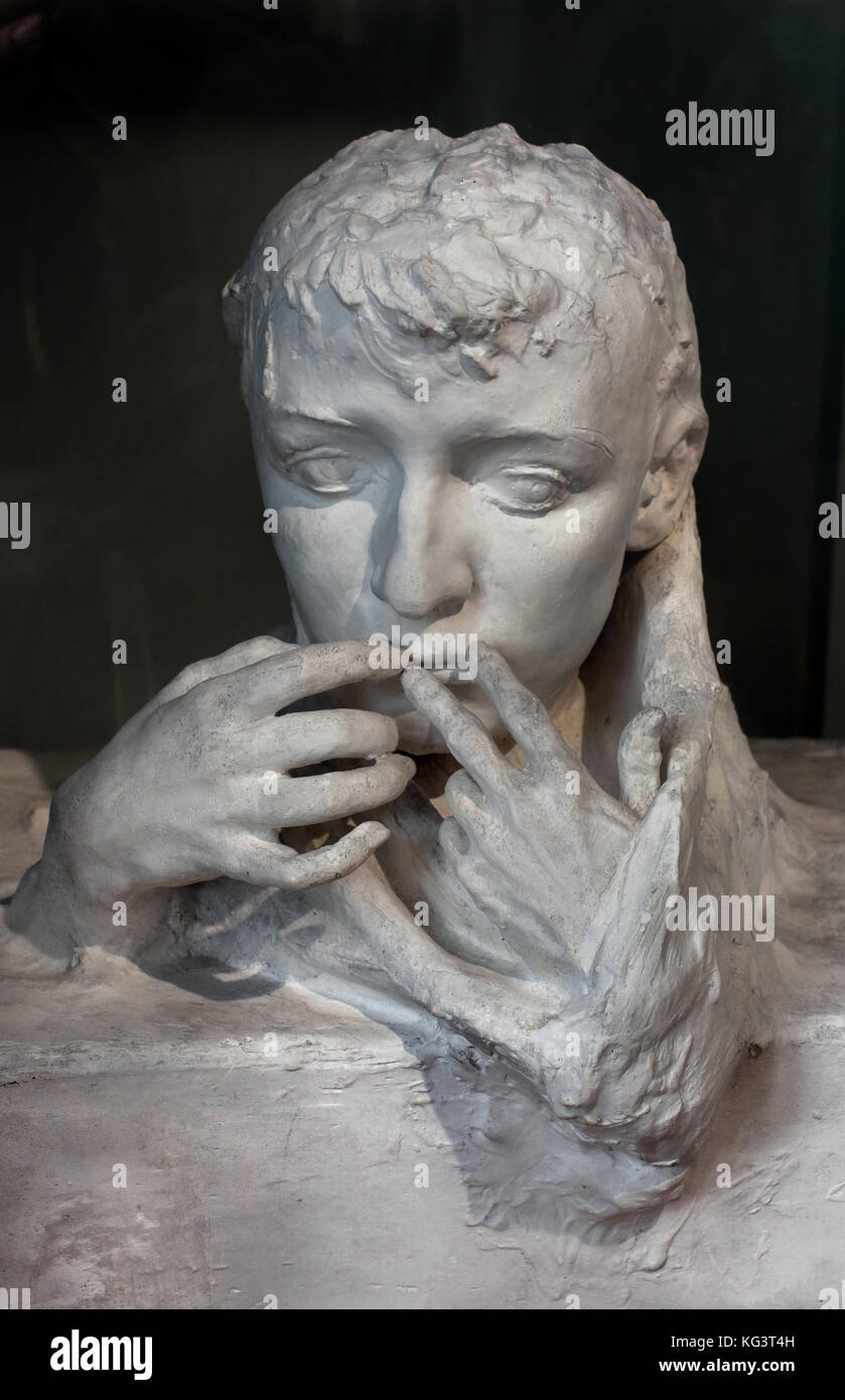 Addio ,1898, gesso, H. 38,8 cm ; W. 45,2 cm ; D. 30,6 cm François Auguste René Rodin 1840 -1917 ( noto come Auguste Rodin ) è stato uno scultore francese, Parigi Francia francese. ( Rodin più originale lavoro partì da temi tradizionali della mitologia e allegoria, modellato il corpo umano con realismo e celebrato il carattere individuale e la fisicità). Foto Stock