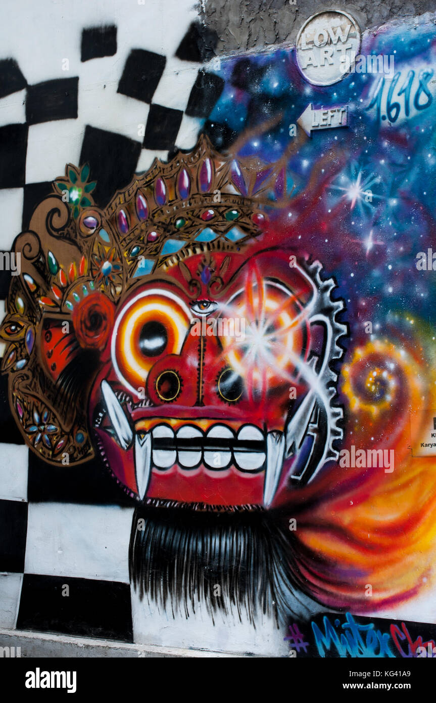 Immagine di Barong dipinta sulla parete in corrispondenza di Ubud, Arte di strada, Bali, Indonesia Foto Stock