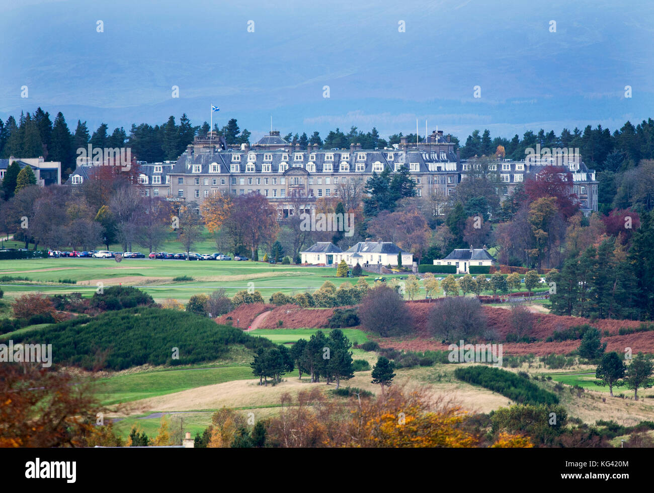 Una vista da Glen Devon del Gleneagles Hotel di lusso a Auchterarder, Perthshire Scozia. Foto Stock