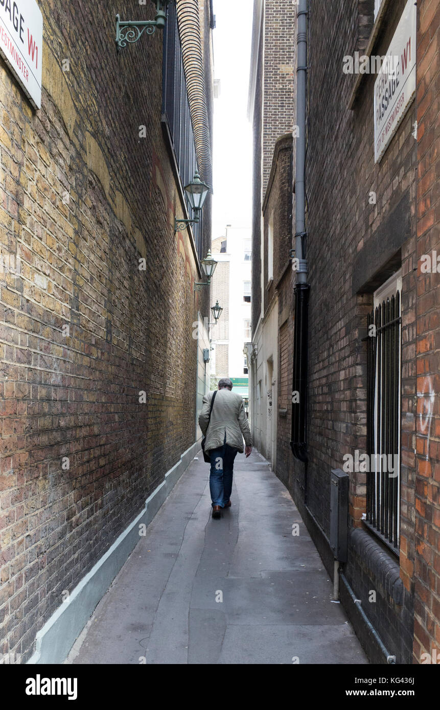 Passaggio di percy, Fitzrovia, Londra linking Rathbone Street con Charlotte Street Foto Stock