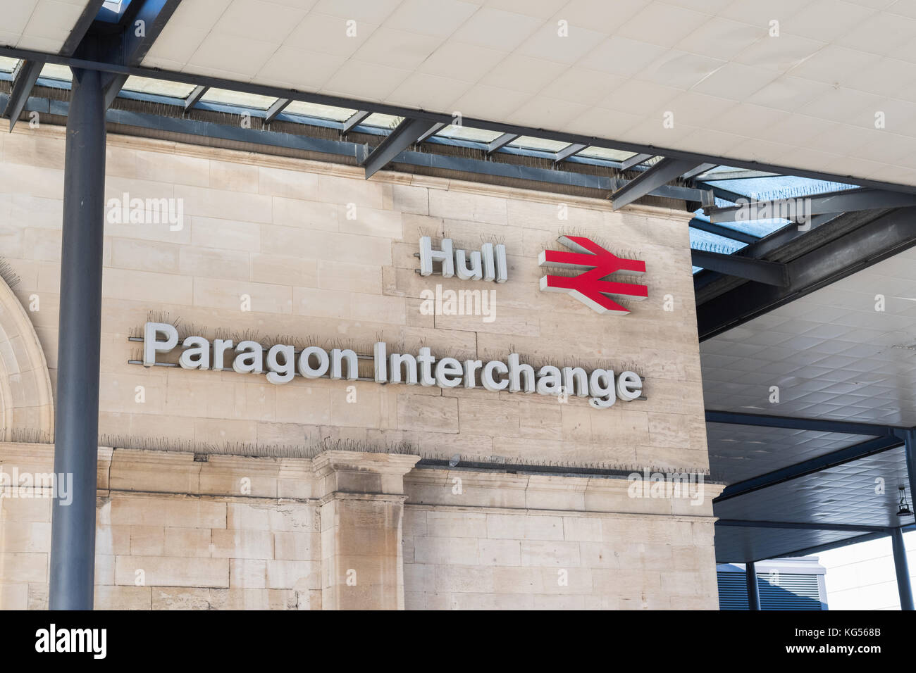Paragon Interchange stazione ferroviaria integrata e degli autobus nel centro di Hull, Kingston upon Hull, Inghilterra, Regno Unito Foto Stock