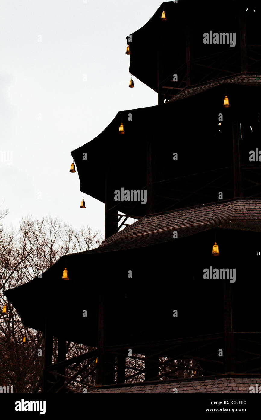 Chinesischer Turm in Englischer Garten (giardino inglese), Schwabing Monaco di Baviera, Germania Foto Stock