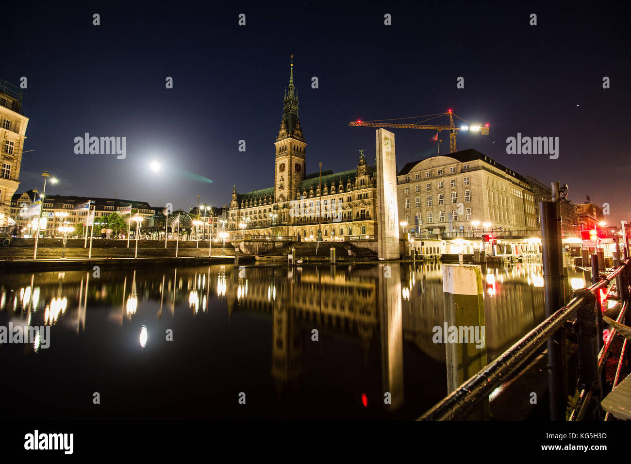 Amburgo, notte fotografia, il tempo di esposizione lungo, municipio Foto Stock