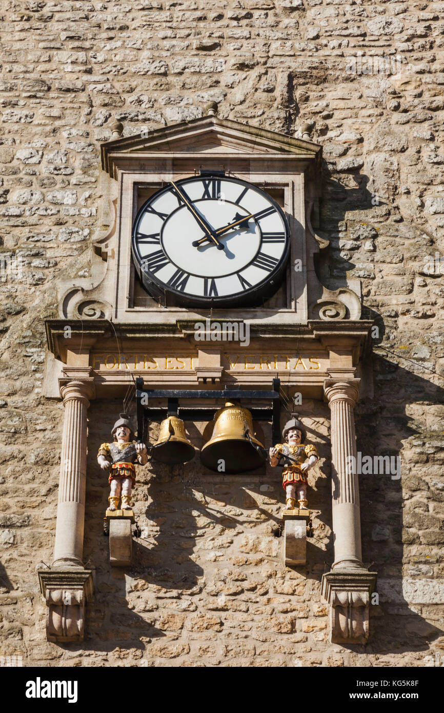 Inghilterra, oxfordshire, oxford, torre Carfax, orologio Foto Stock