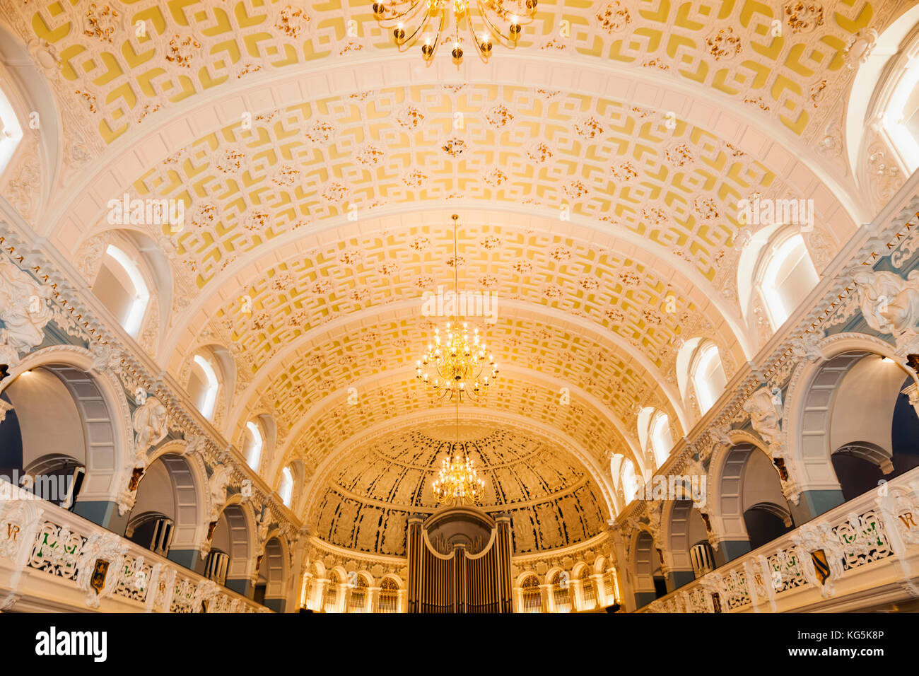 Inghilterra, oxfordshire, Oxford, Oxford town hall, vista dall'interno della sala principale Foto Stock