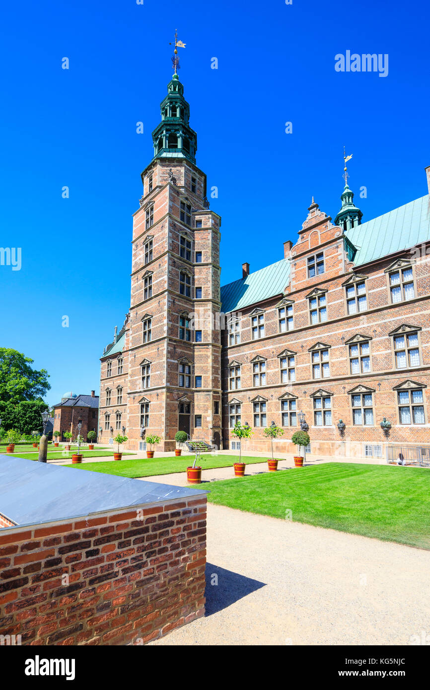 Il castello di Rosenborg costruito in olandese in stile rinascimentale, Copenhagen, Danimarca Foto Stock