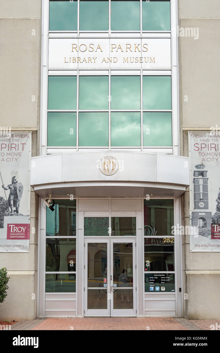 Esterno della rosa parks biblioteca e museo nel centro di Montgomery, Alabama USA. Foto Stock