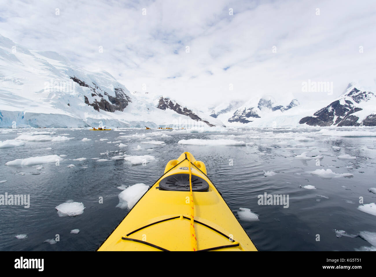 Kayak, Neko Harbour, Antartico peninsulare Foto Stock