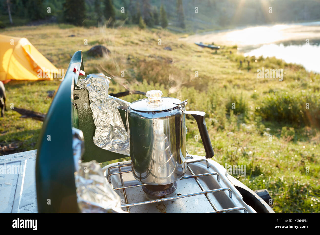 Fornello da campeggio caffè immagini e fotografie stock ad alta risoluzione  - Alamy