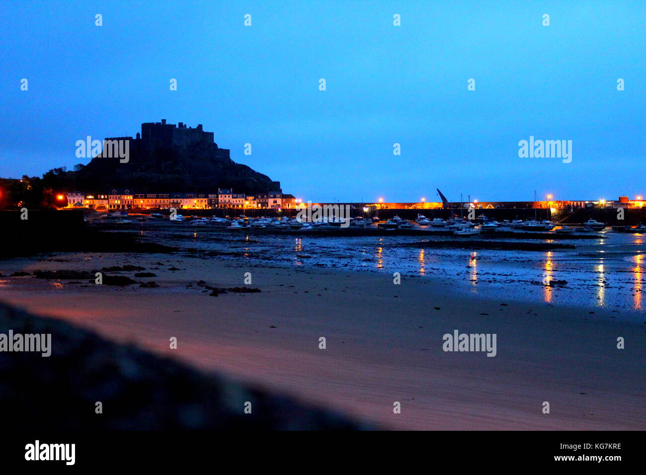 Il castello di Gorey Twilight Foto Stock