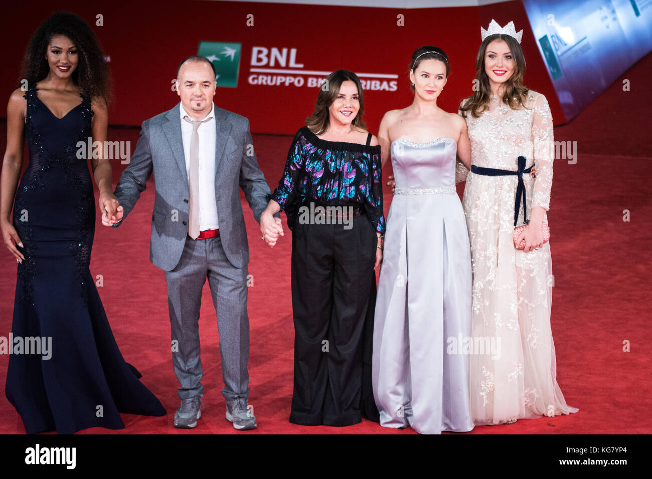 Samira lui immagini e fotografie stock ad alta risoluzione - Alamy
