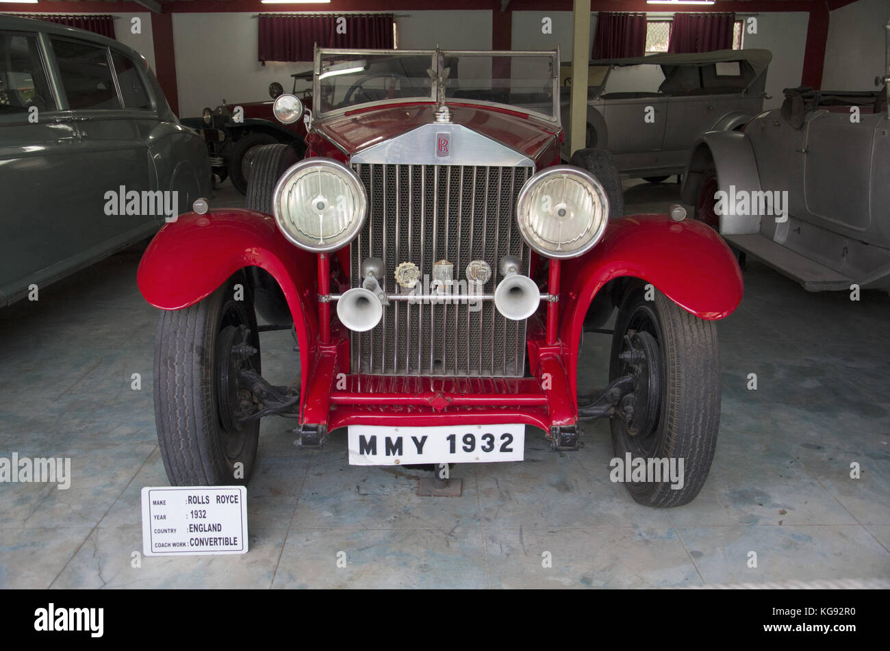 Rolls Royce (anno 1932), coach lavoro - Cabrio, Inghilterra auto mondo vintage car museum, Ahmedabad, Gujarat, India Foto Stock