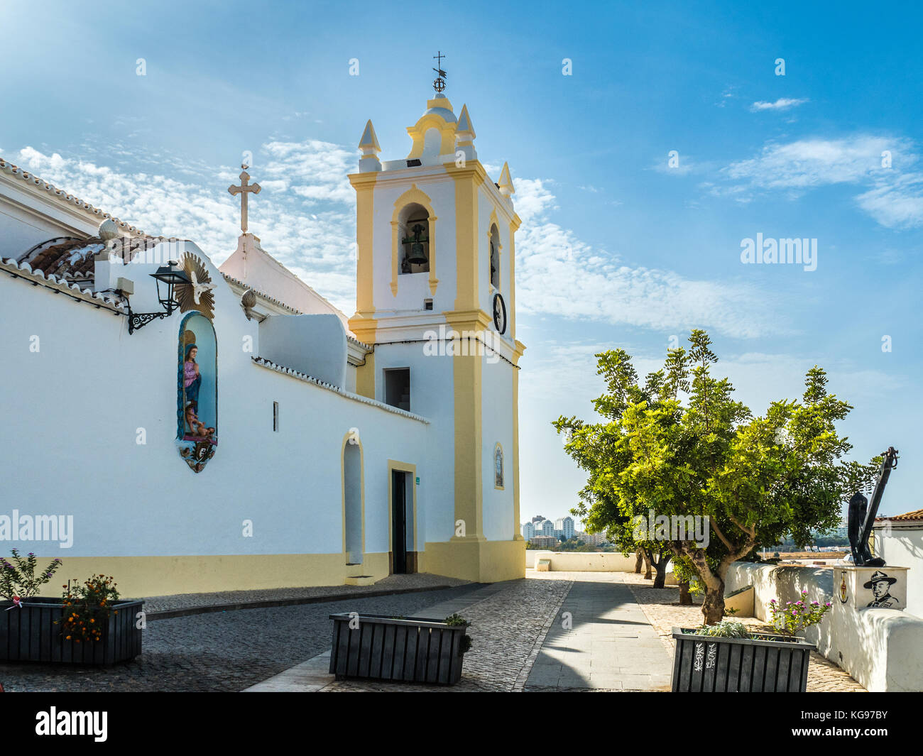 Chiesa Igreja de ferragudo nel sud del Portogallo Foto Stock