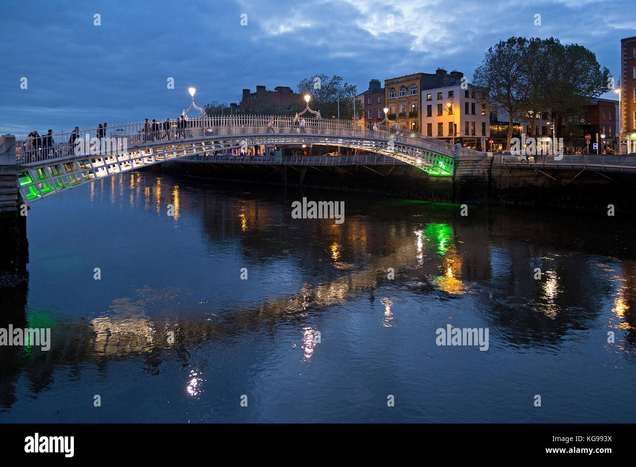 Ponte Halfpenny, Dublino, Irlanda Foto Stock