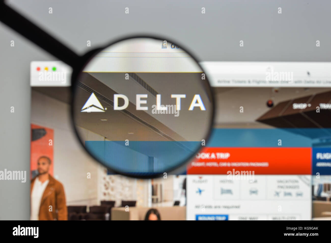 Milano, Italia - 10 agosto 2017: Homepage del sito Delta. È una delle principali compagnie aeree americane, con la sua sede centrale e il più grande hub a Hartsfield-Jackson AT Foto Stock