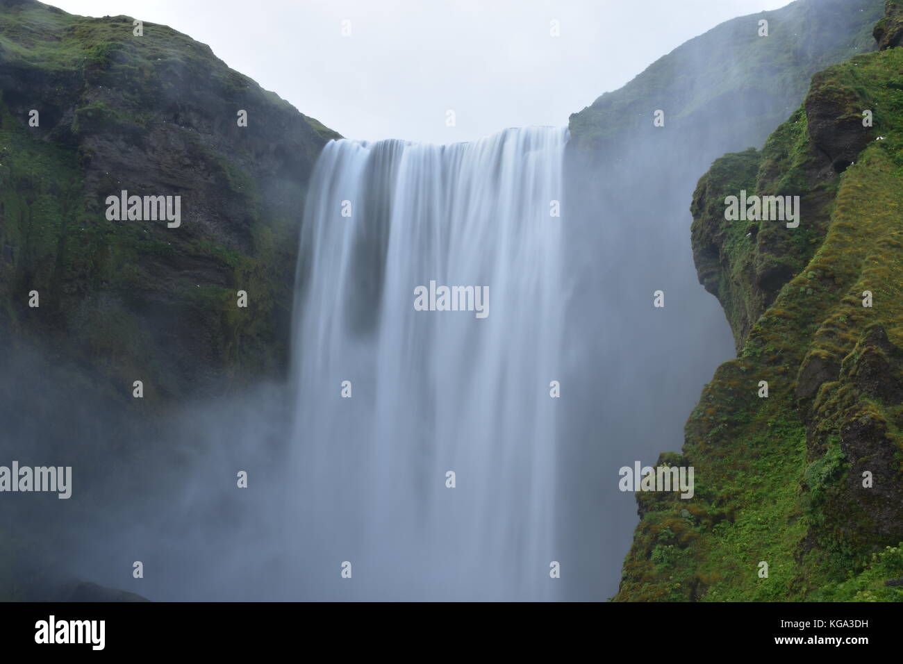 Skogafoss nel sud dell'Islanda Foto Stock