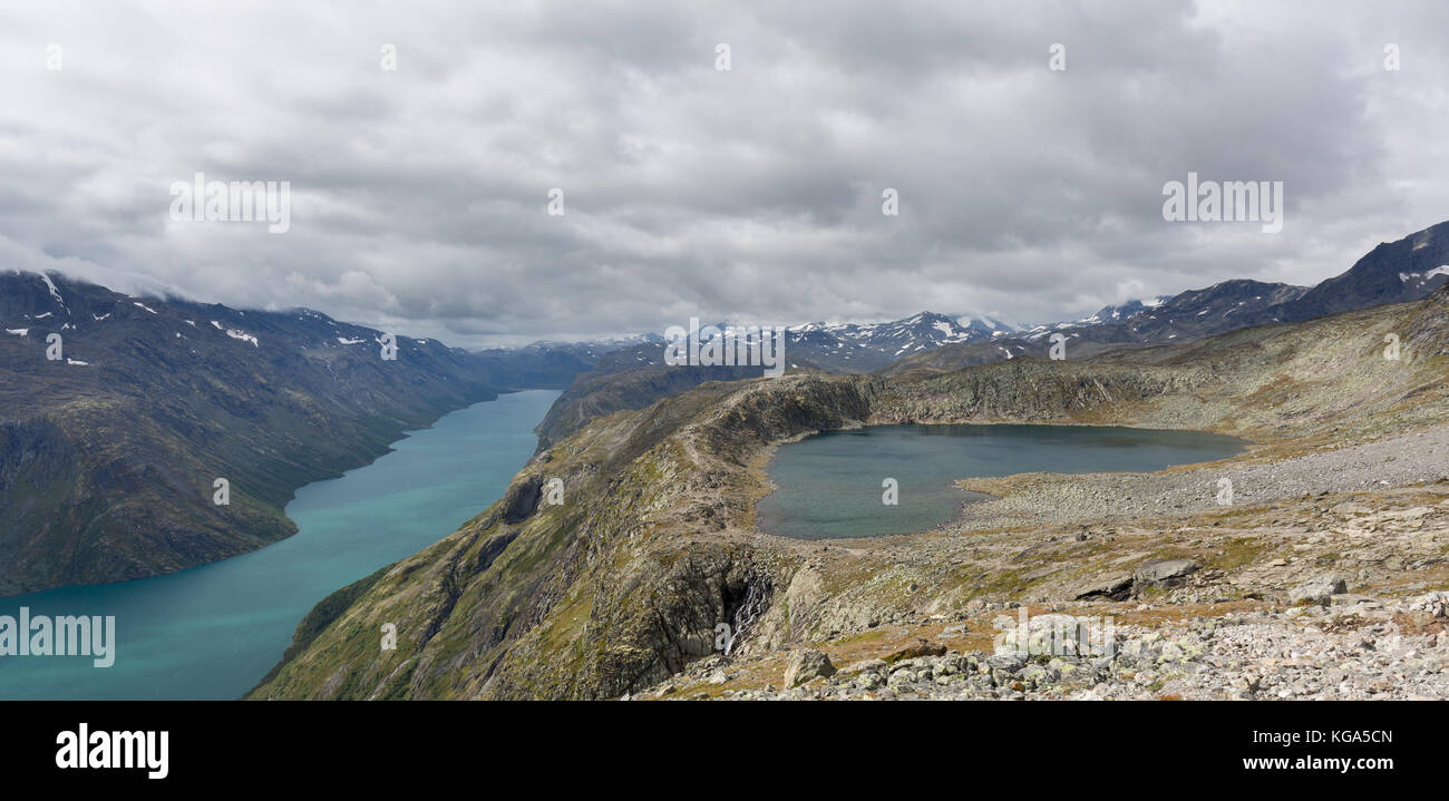 Cresta besseggen a piedi Foto Stock