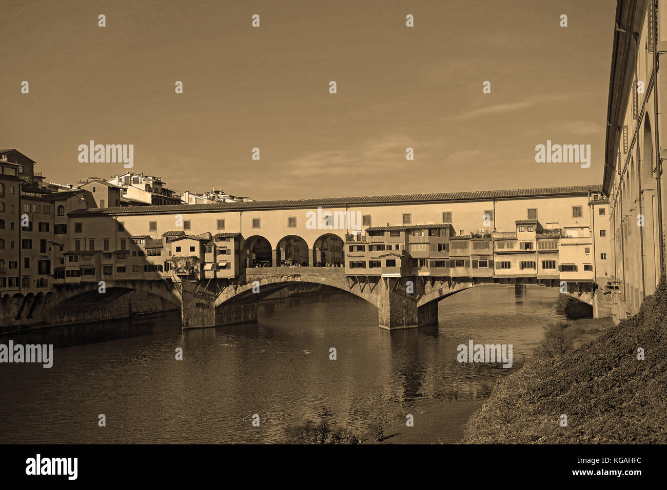 Vintage vista del ponte vecchio a Firenze, Italia Foto Stock