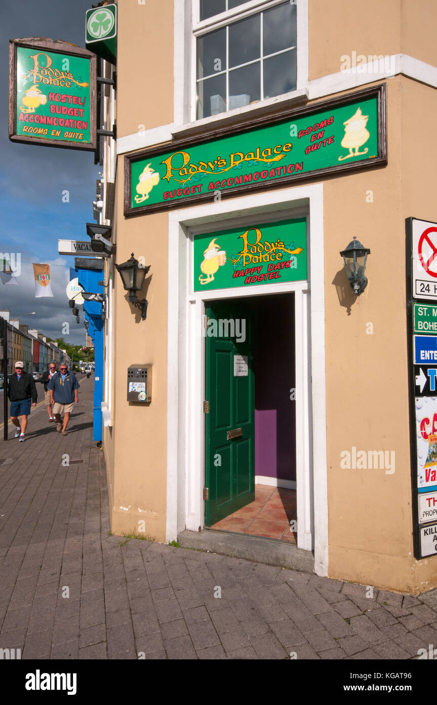 Paddy's Palace Hostel, 31 New Street, Killarney, nella contea di Kerry, Irlanda Foto Stock