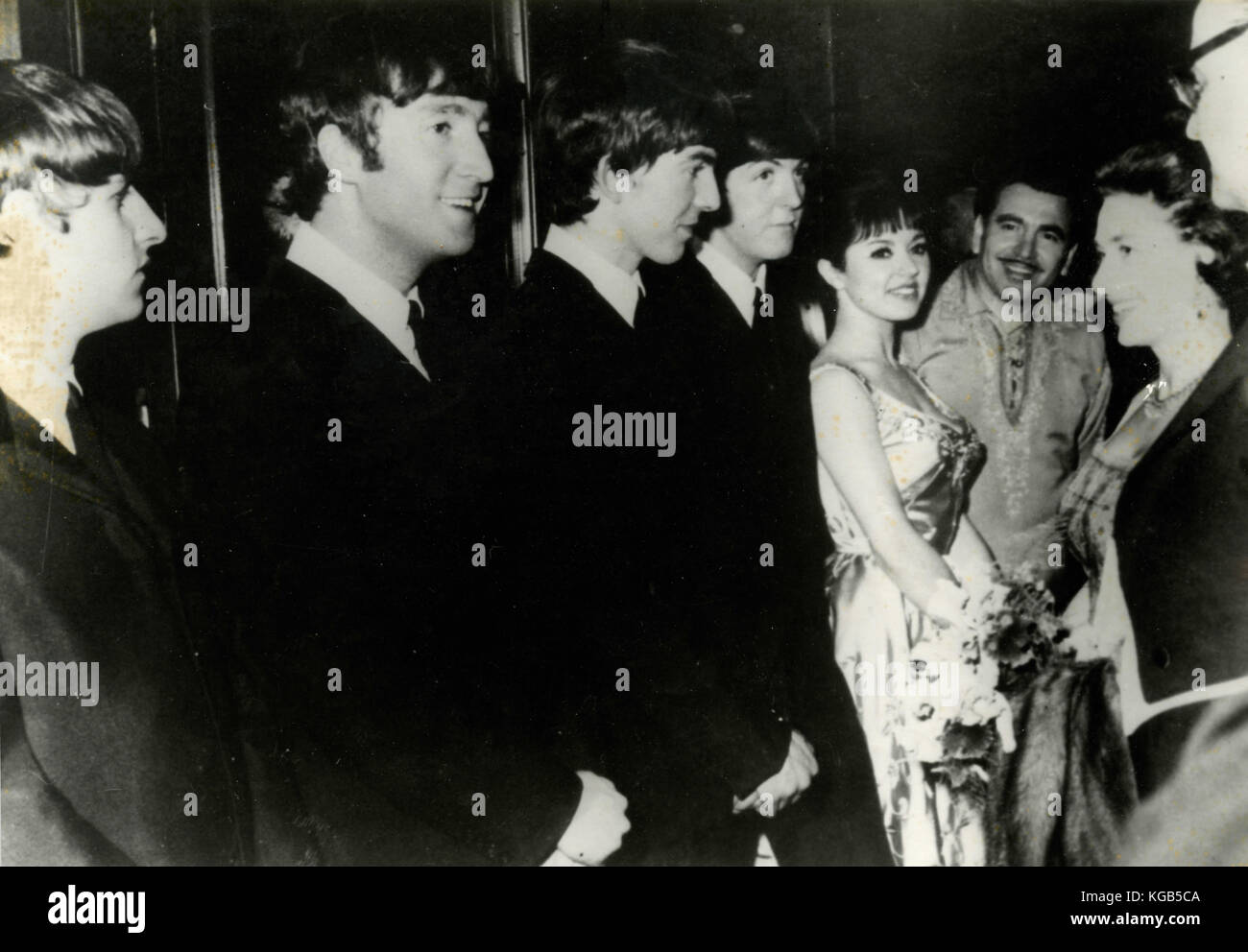 La principessa Margaret soddisfa i Beatles, 1963 Foto Stock