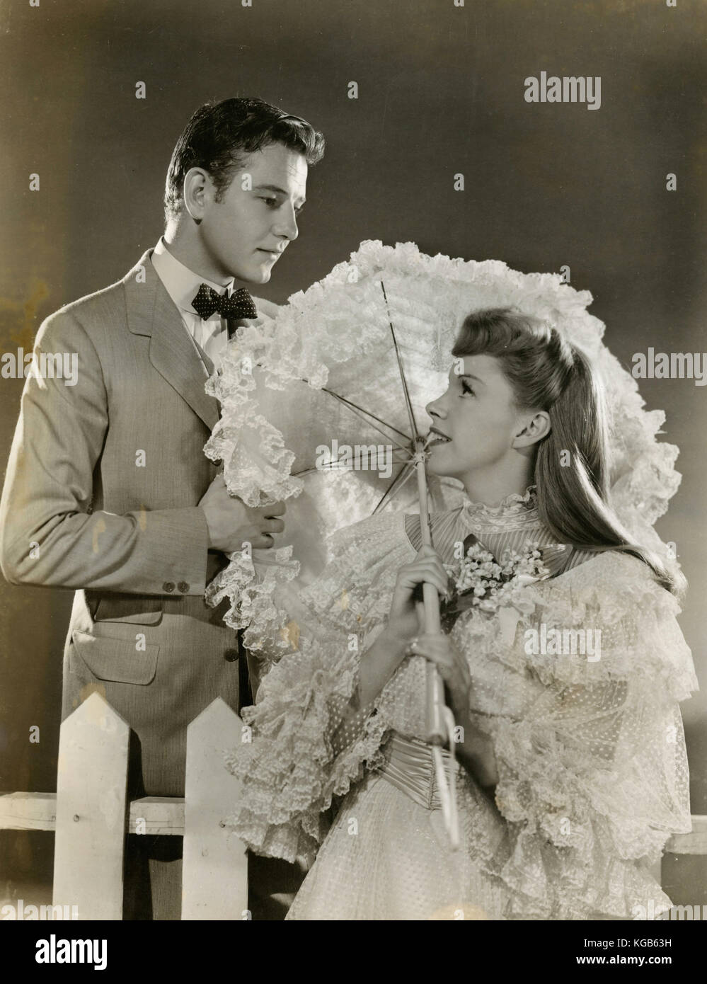 Attori Judy Garland e Tom Drake nel film Meet Me in St Louis, 1944 Foto Stock