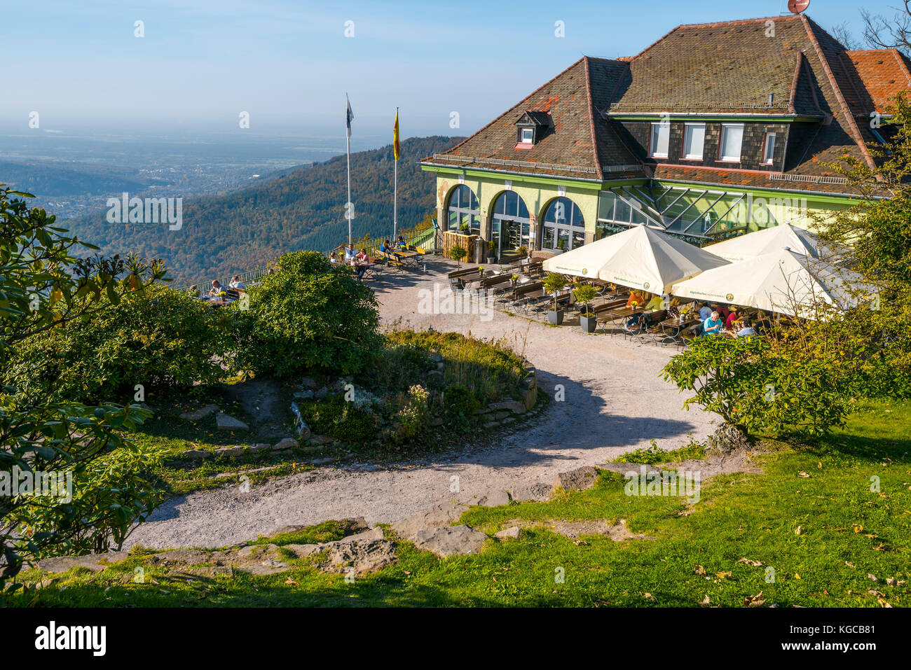 Stazione superiore della funivia sul monte merkur, punto di riferimento della città termale di Baden-baden, destinazione di viaggio per i turisti e per i residenti, Germania Foto Stock