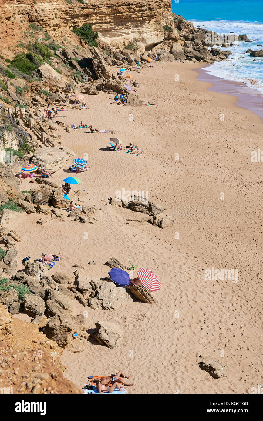 Conil de la frontera. Calas de la Roche, Roche cape, costa de la luz. città bianca, la provincia di Cadiz Cadice. Andalusia Spagna. Foto Stock