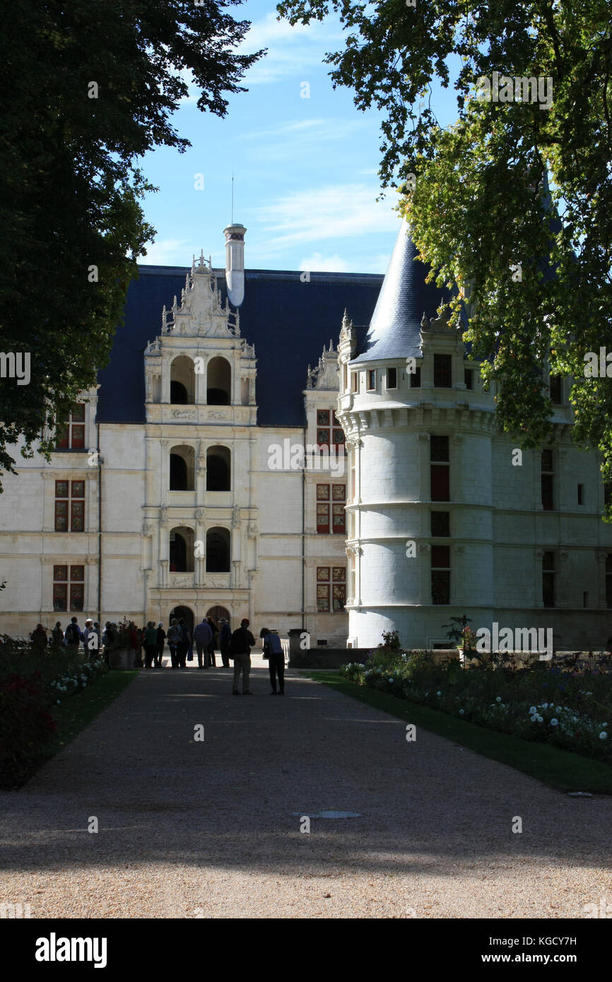 Castello rinascimentale di Azay-le-Rideau dal fiume Indre, Francia Foto Stock