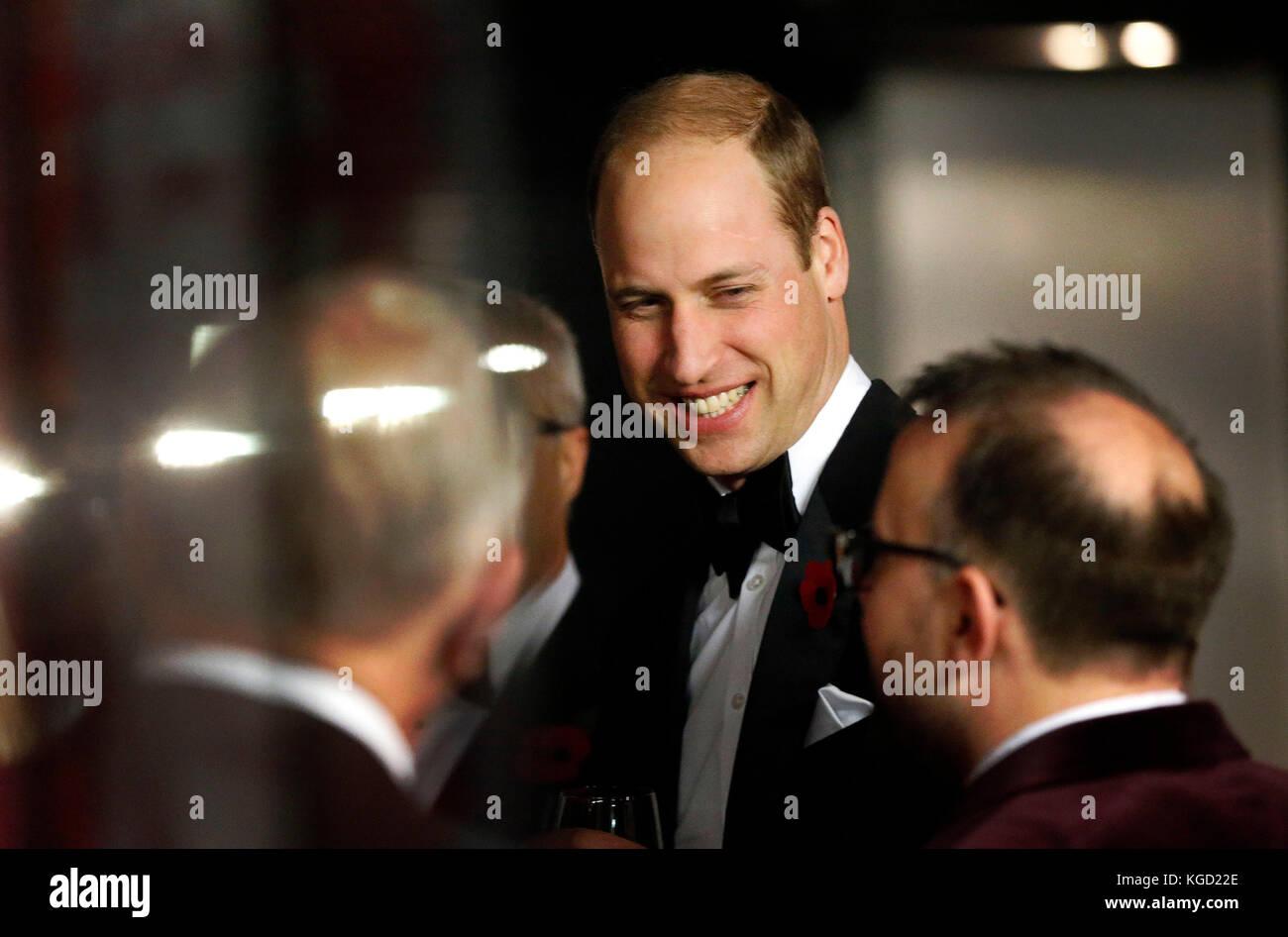 Il Duca di Cambridge, patrono reale di SkillForce, sorride mentre frequenta il gala annuale di SkillForce e Children's Trust alla Roundhouse di Camden London. Foto Stock