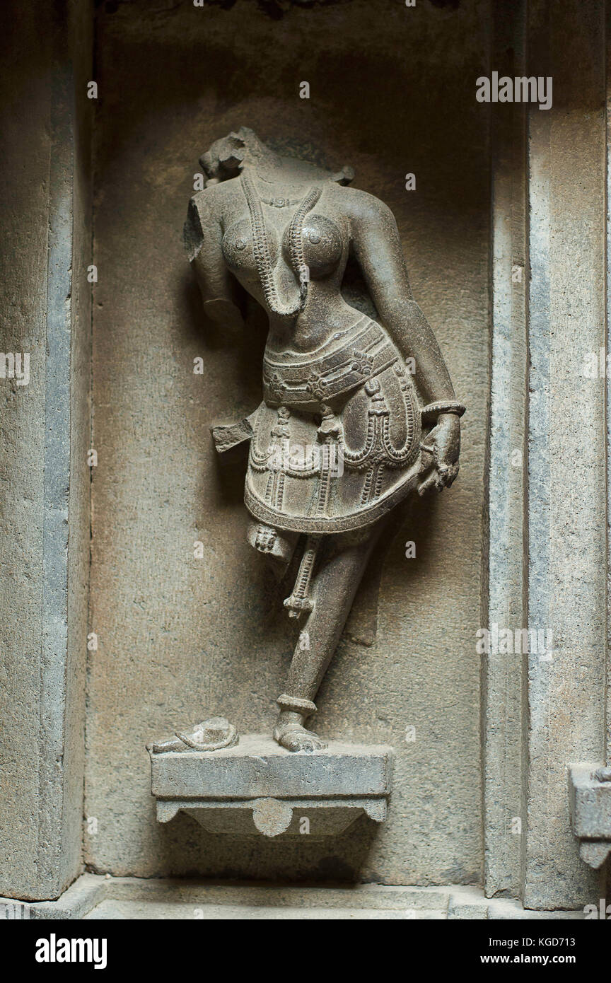 Scultura sul muro, tempio di Bhuleshwar, Yavat, Maharashtra, India Foto Stock