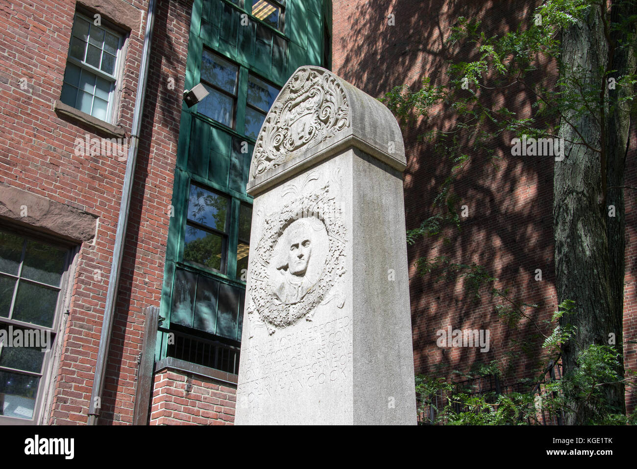 Marcatore di grave del John Hancock, granaio di seppellimento di massa, Boston, MA, Stati Uniti d'America Foto Stock