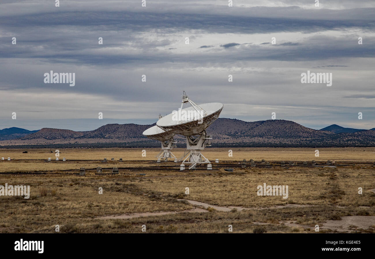 A Karl G. Jansky molto grandi array (VLA) vicino a Socorro, New Mexico -- 27 radio telescopi distribuiti in un y-array sagomato Foto Stock