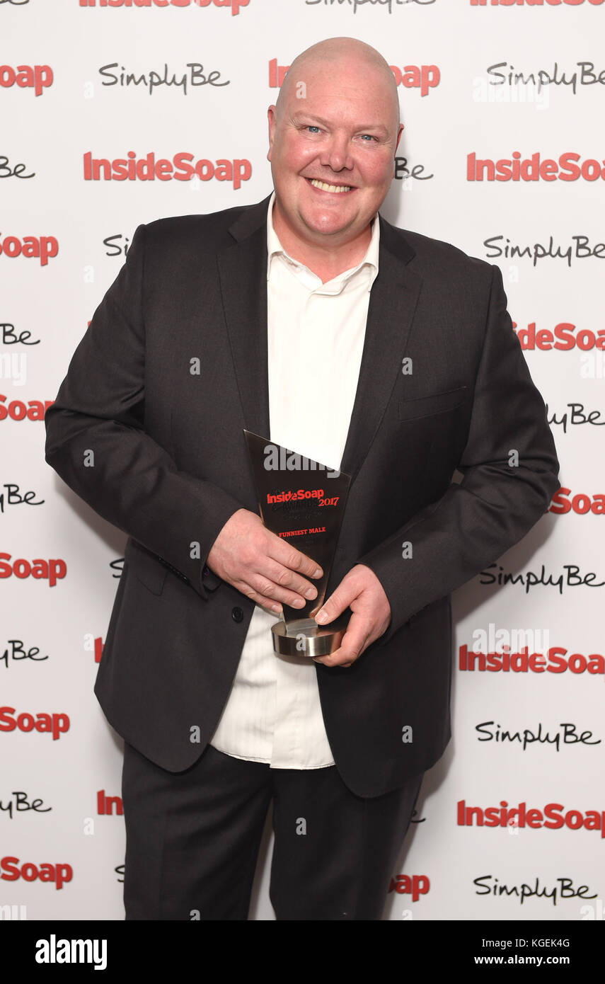 La Foto Deve Essere Accreditata ©Alpha Press 079965 11/06/2017 Dominic Brunt Inside Soap Awards 2017 Hippodrome Casino London Foto Stock