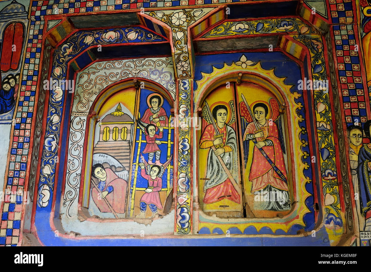 Le immagini sacre sulla parete presso la chiesa ortodossa nella zona del lago Tana in Etiopia Foto Stock
