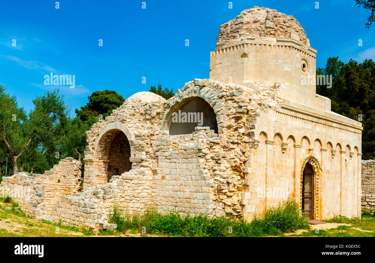 Balsignano nella città di Modugno, Puglia - Italia le rovine della chiesa di s. felice che succede a essere uno dei primi esempi di romanico pugliese Foto Stock