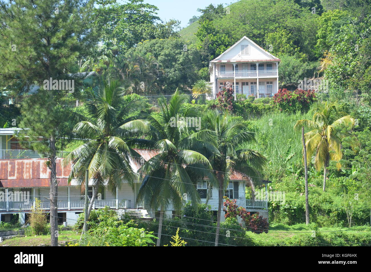 Vista su alcune case della comunità giamaicana fondata da immigrati tedeschi, Seaford Town, Germania, 22 ottobre 2017. Foto: Georg Ismar/dpa Foto Stock