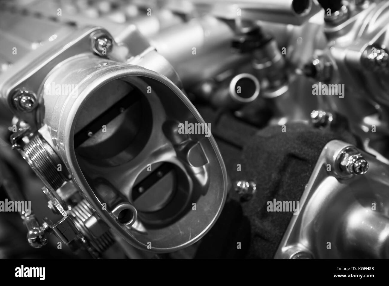Auto parti motore, motore v12 frammento, closeup foto con messa a fuoco selettiva Foto Stock