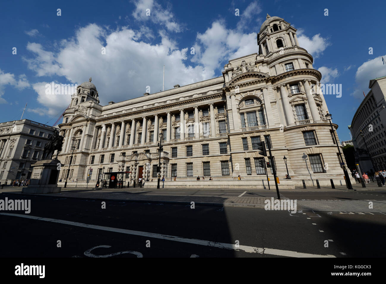 Old War Office Building, Whitehall, Westminster, Londra, Regno Unito. Edificio storico di riferimento Foto Stock