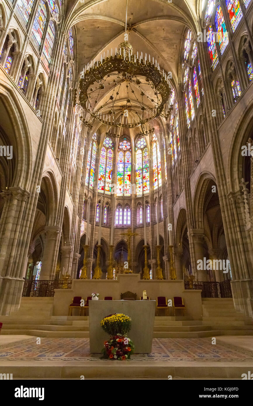 Interno della Basilica di SaintDenis, Parigi, Francia Foto & Immagine