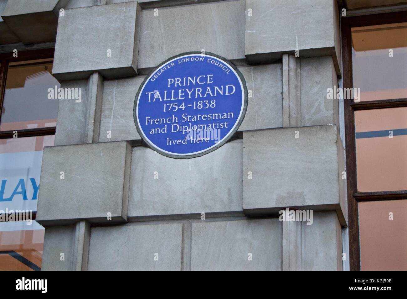 Targa blu marcatura ex residenza di statista francese principe tallyrand, 21 Hanover Square, London, Regno Unito Foto Stock
