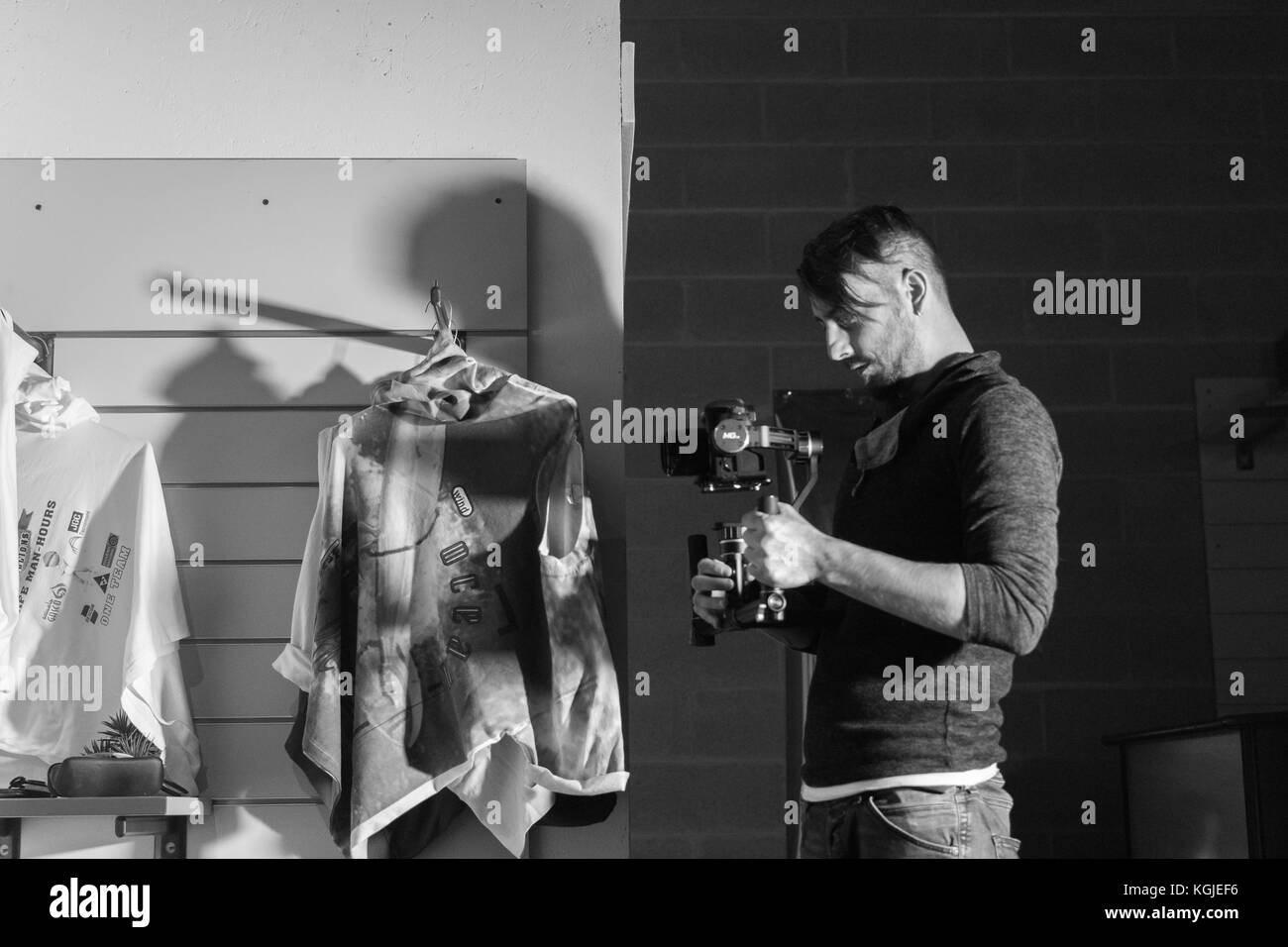 Bergamo, 24 ottobre 2017. Reportage backstage video commerciali per SF Academy. Brambilla Simone Fotografia Live News Foto Stock