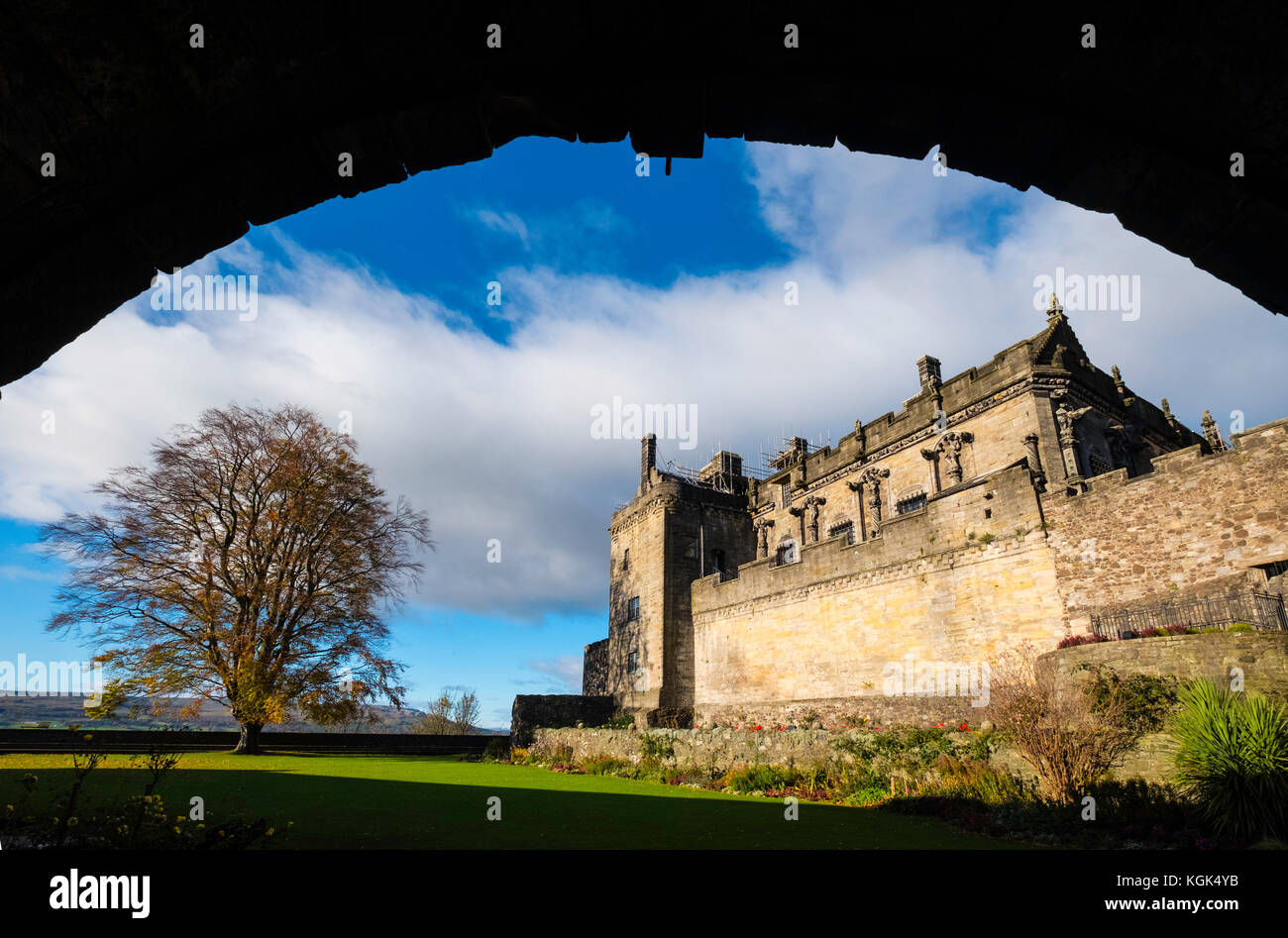 Vista del Queen Anne giardino al Castello di Stirling in Stirling, Scozia, Regno Unito. Foto Stock