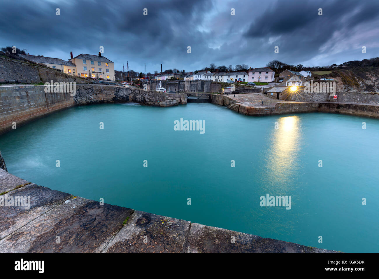 Charlestown Harbour; Night; Cornovaglia; UK Foto Stock