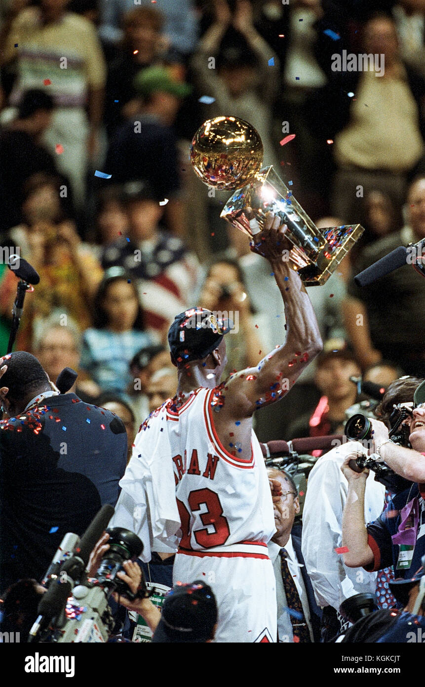 Michael Jordan in lizza per l'NBA Chicago Bulls durante il 1997 finali NBA . Foto Stock