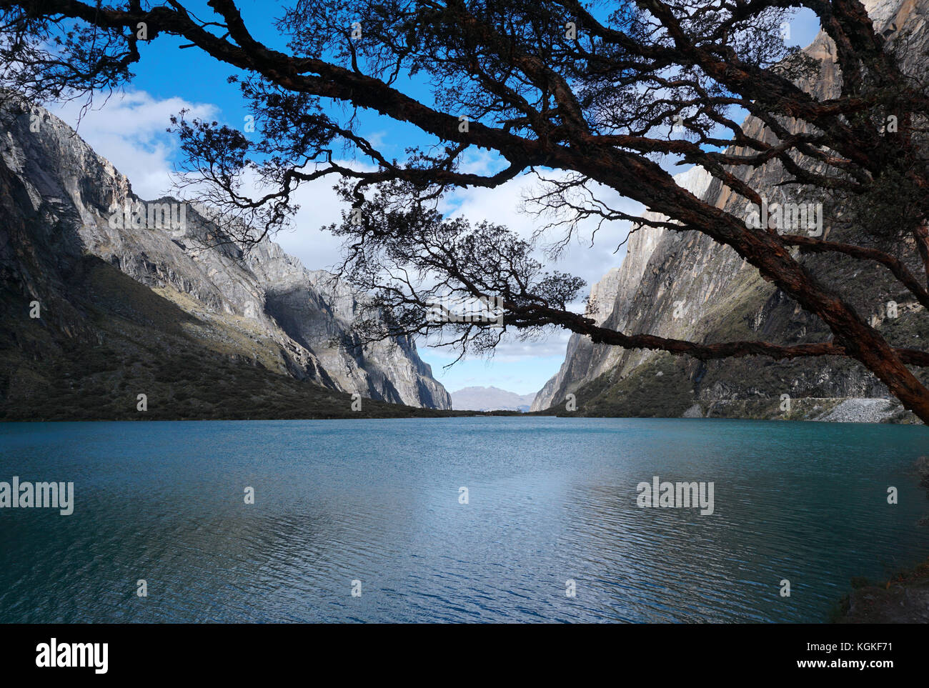 Paesaggi mozzafiato del parco nazionale del huascaran situato nella zona di yungay nel Perù. Foto Stock