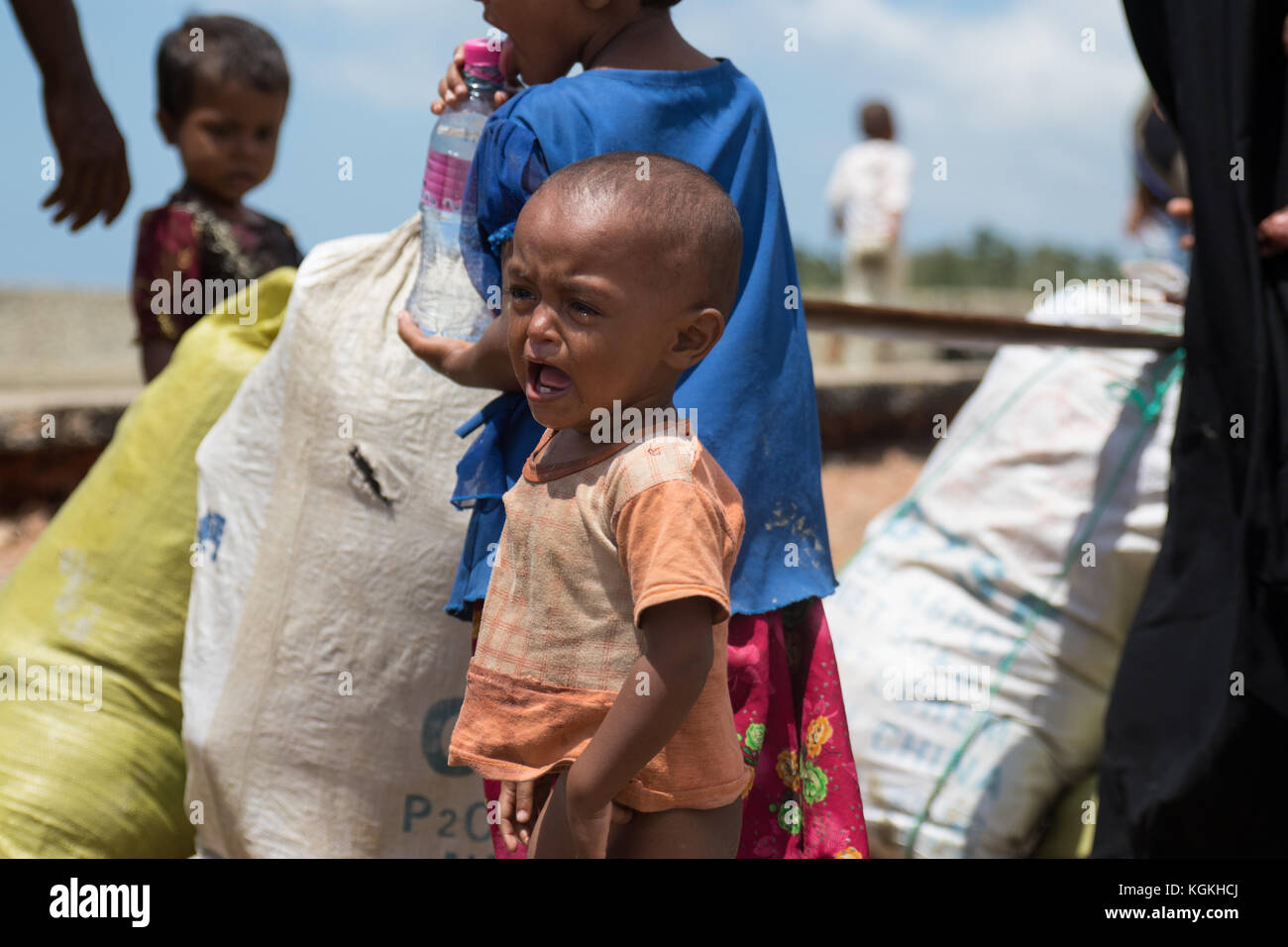 Il pianto di Rohingya bambino Foto Stock